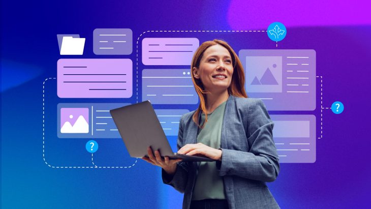 Frau mit Laptop vor einer abstrakten digitalen Oberfläche mit Dokumenten, Fragezeichen und Navigationssymbolen in Blau- und Violetttönen.